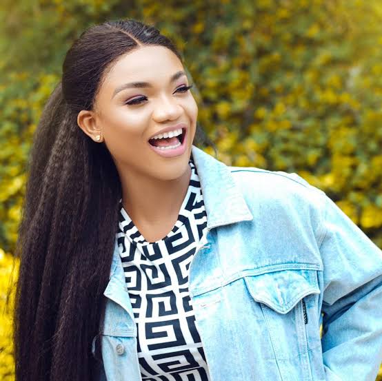 Ada Ehi - Praise Jamz