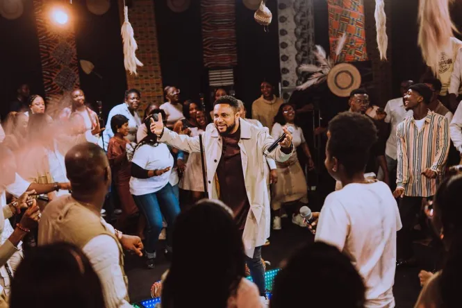 Tim Godfrey & Fearless Community – El Elyon ft. Esther Benyeogo