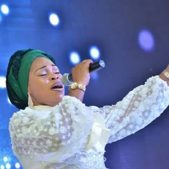 Tope Alabi – E Gbe Ga