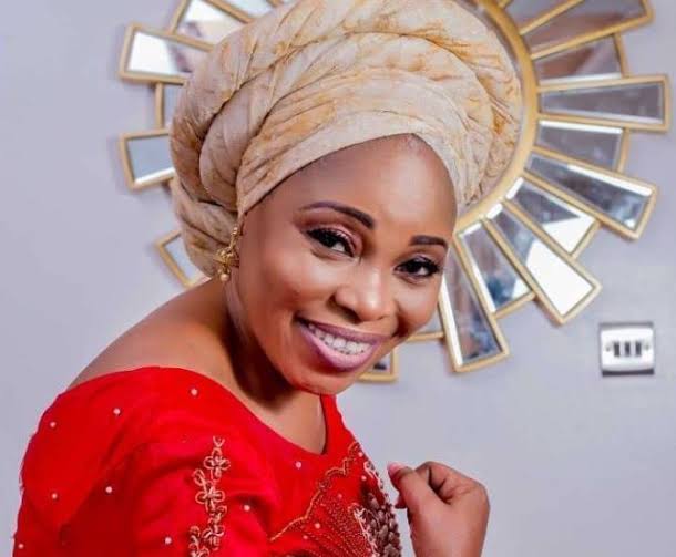 Tope Alabi – Eru Ogo