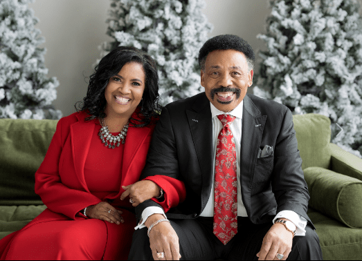 American Pastor Tony Evans Weds Carla Crummie In A Private Ceremony